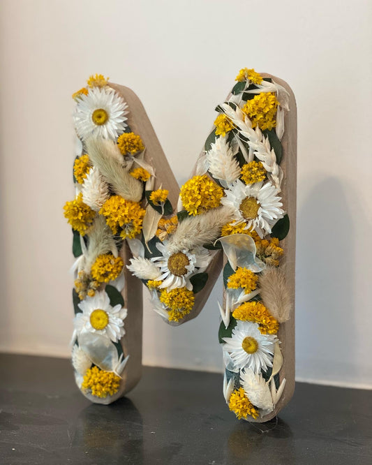 Lettre fleurs séchée M fête des mère