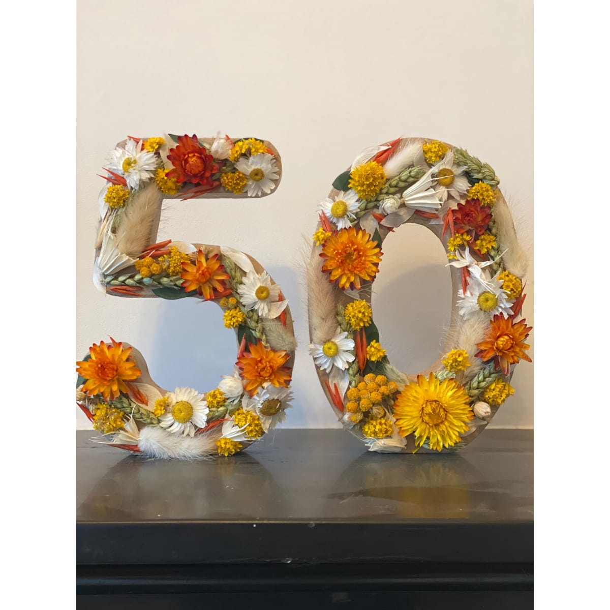 Chiffres en fleurs séchées 50