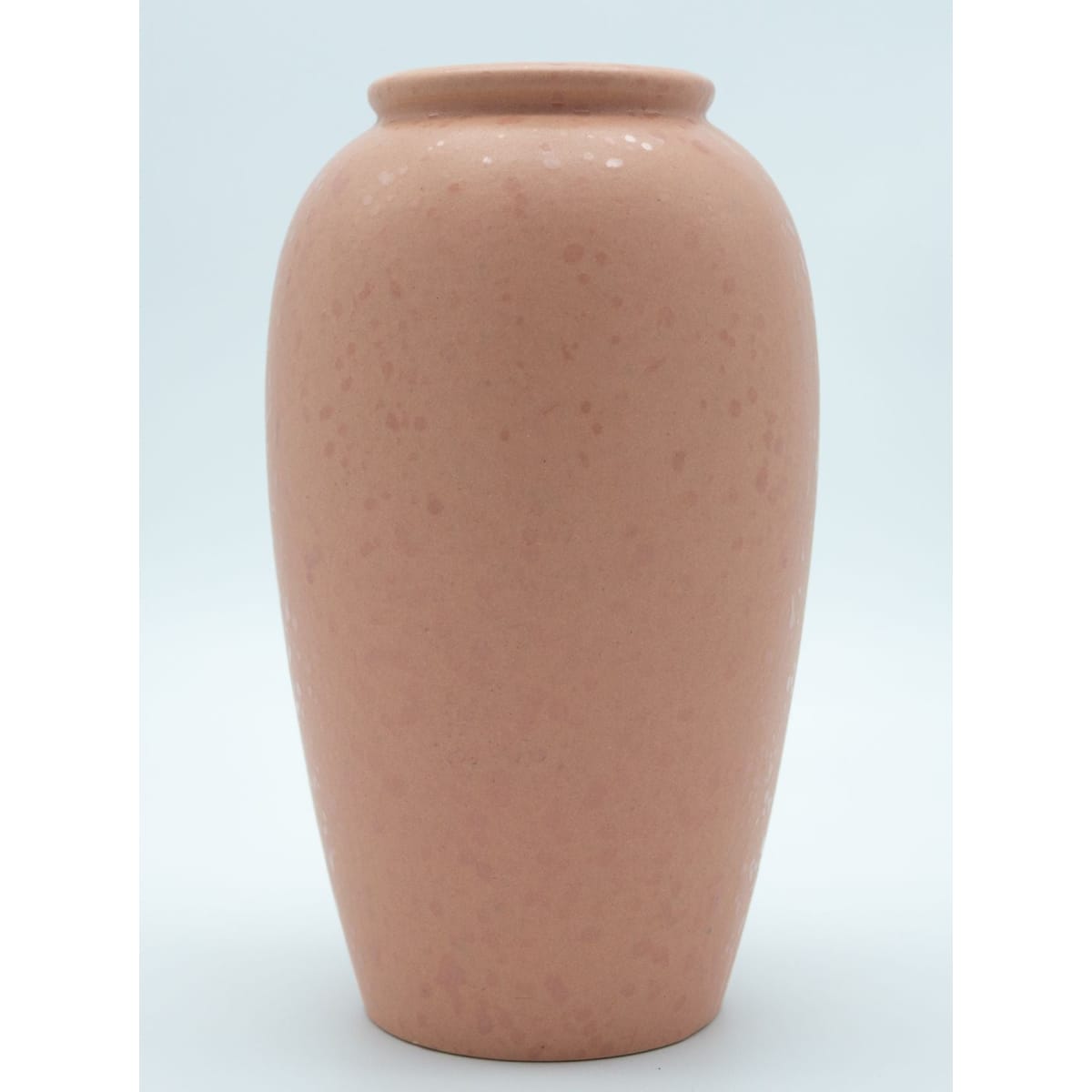 Vase rose poudré