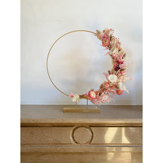 Couronne sur pied fleurs séchées